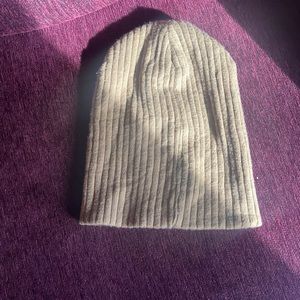 Cute beenie I got as a gift I just don’t wear hats